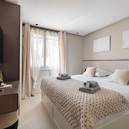 Sublime Haussmannien Apartment Cannes